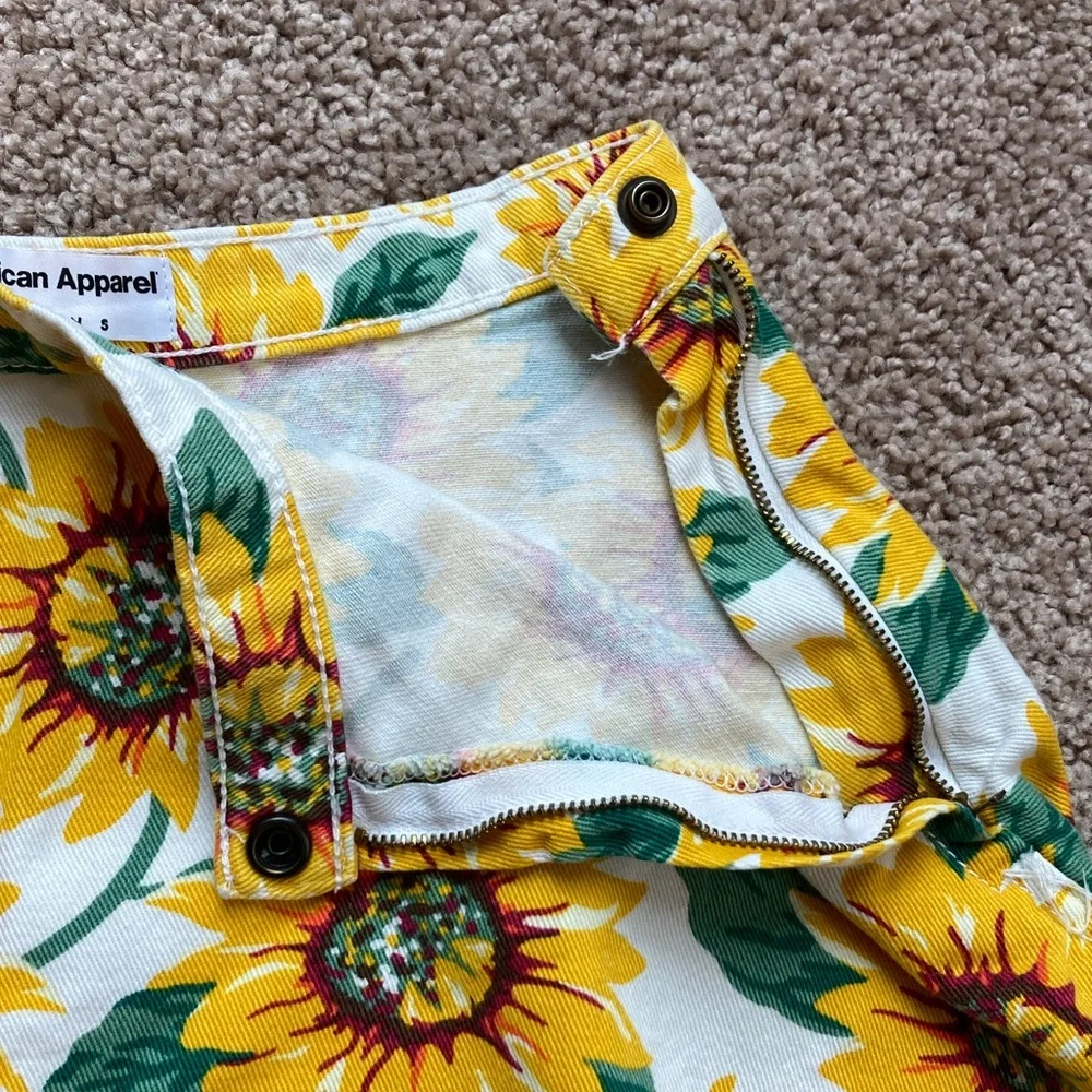 American Apparel Sunflower Print Jean Style Mini Skirt Size Small - Picture 2 of 9